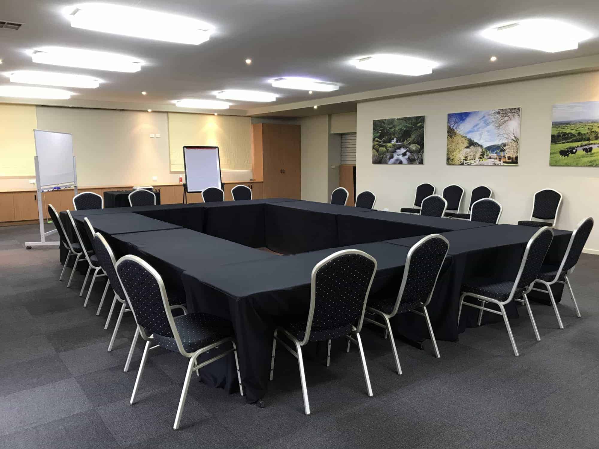 Lardner_Park-Board-Room